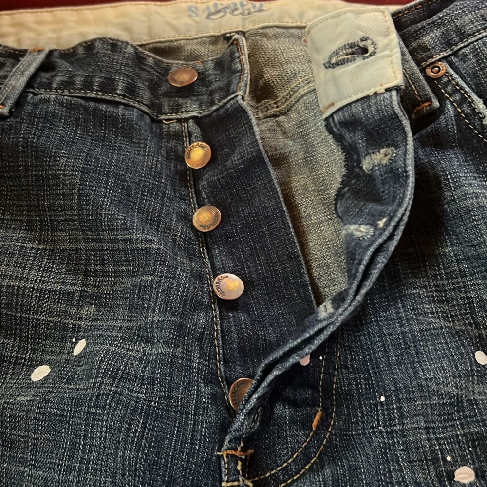 Sacred Blue Men's Dark Wash Jeans. NWOT.